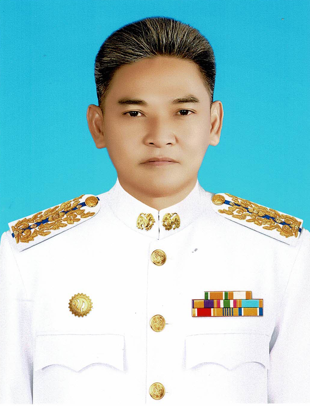 นายเลอศักดิ์ หล่อรุ่งเลิศ