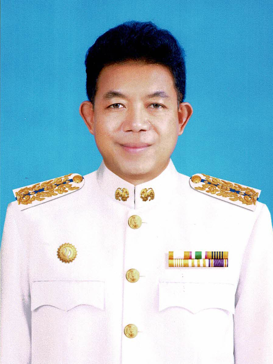 นายสุรชัย สุดใจ